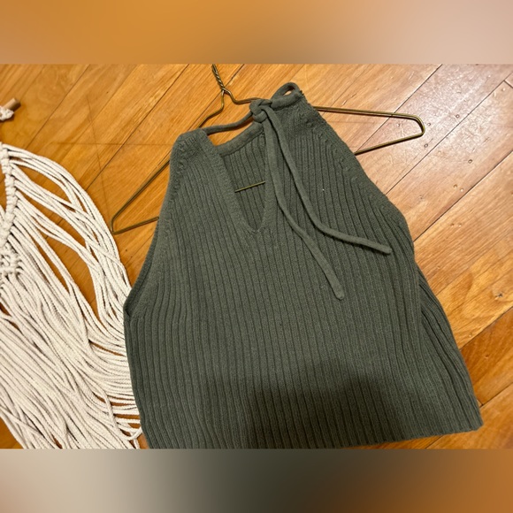 Army green crop top - Picture 3 of 3